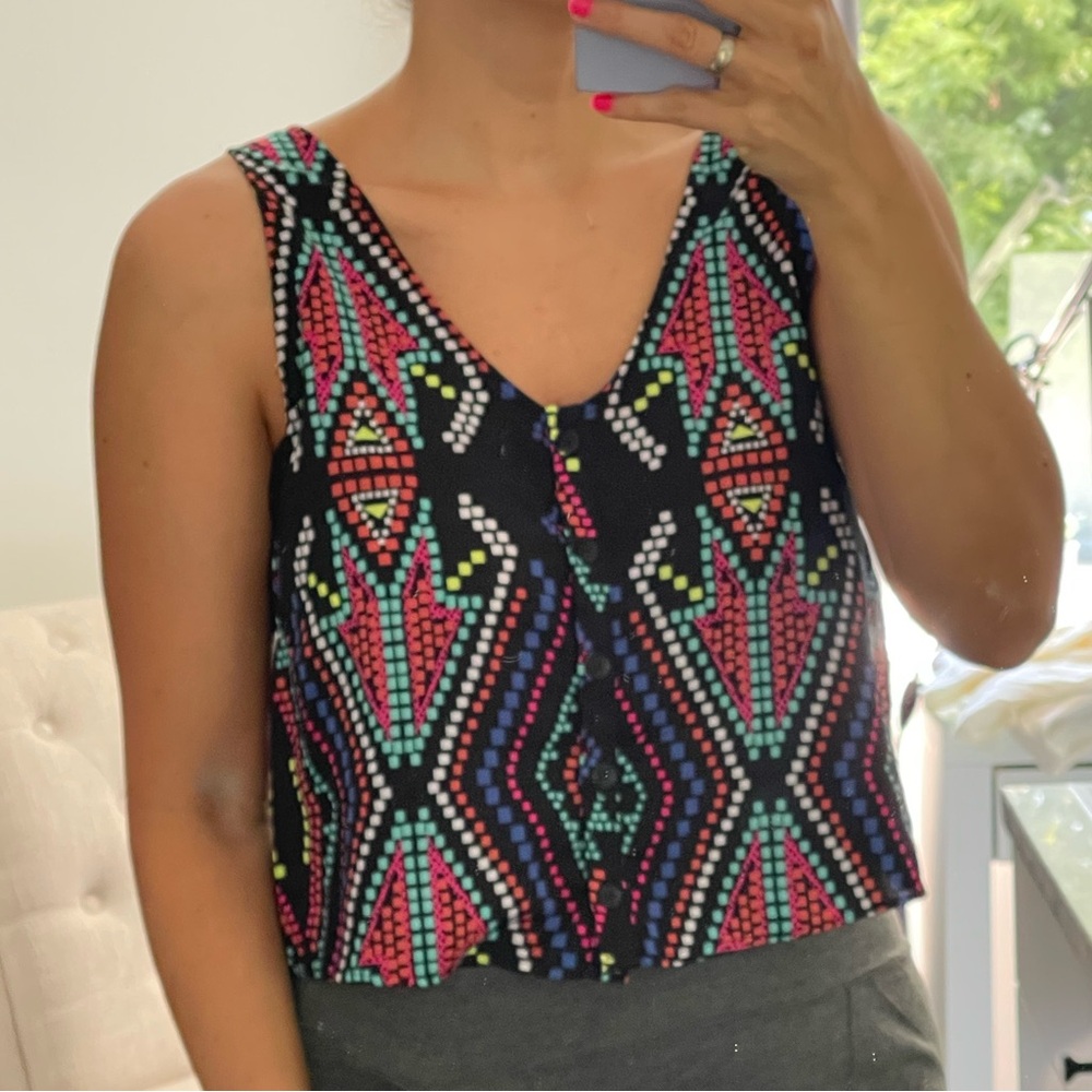 Like New! Colorful Geometric Women's Sleeveless Top size M